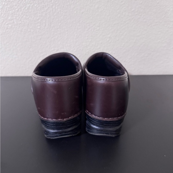 Dansko Professional Cordovan Smooth Leather Clogs size 40 - Picture 6 of 7